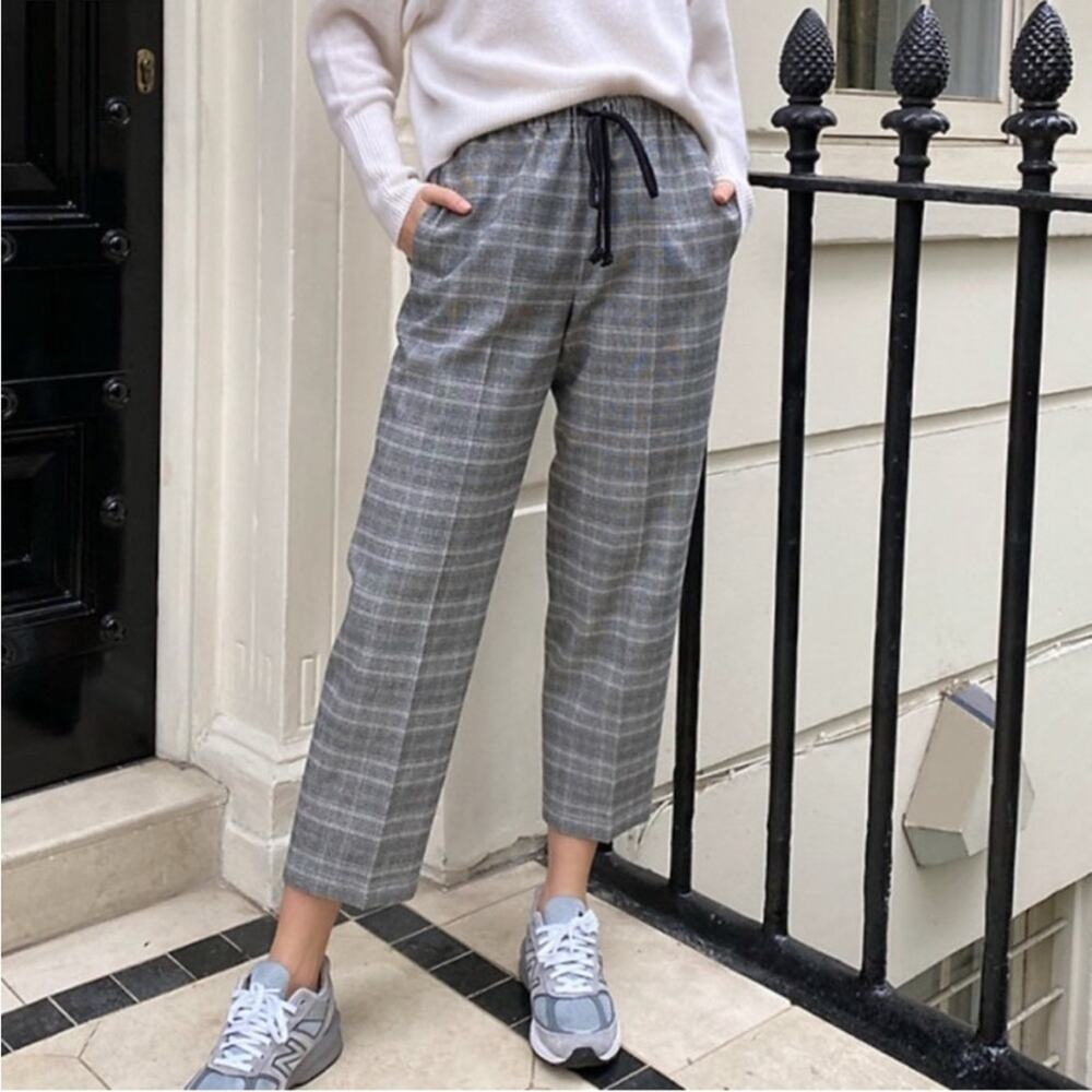 The Group by Babaton Aritzia Jimmy Pull On Flannel Cropped Pant Gray Plaid Check